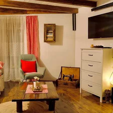 Stara Hiza * Lanišće