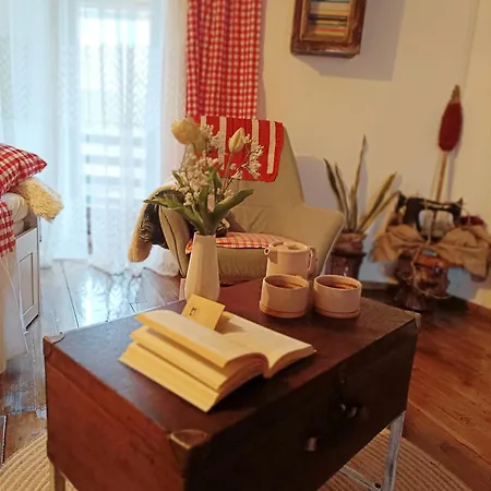 Stara Hiza * Lanišće